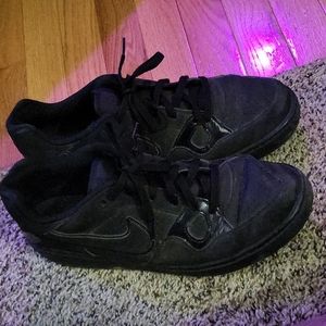Nike black men's sneakers size 11.5 2017